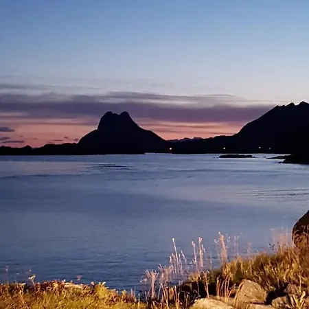 Holiday home Lofotbo Stamsund