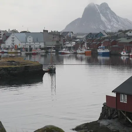 Holiday home Lofotbo Stamsund